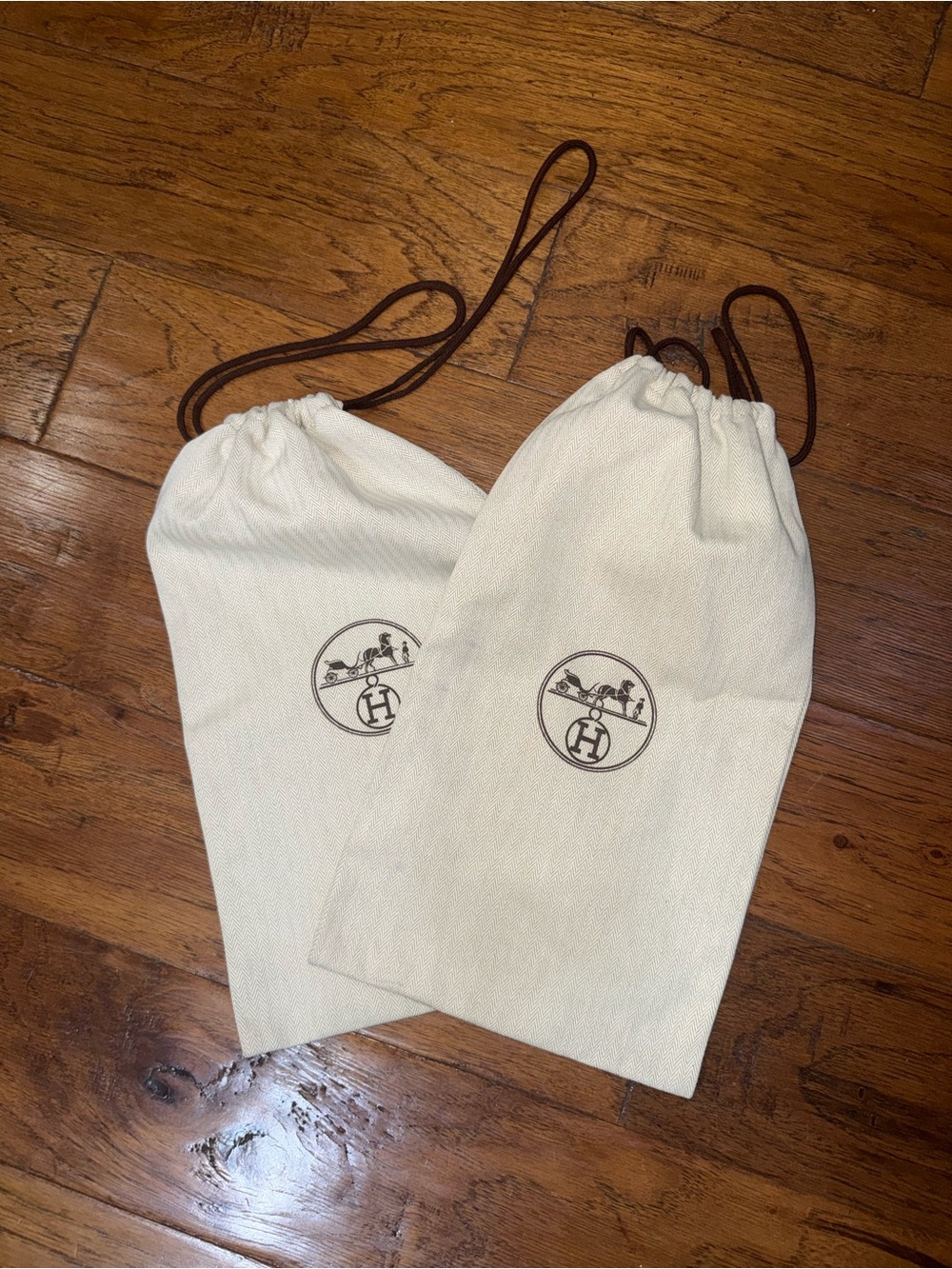 Hermes Luxury Cream Drawstring Bags - Designer Logo